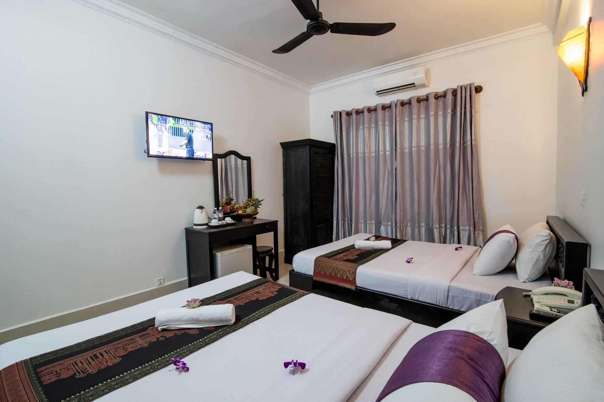 The Unique Angkor Villa Siem Reap Bagian luar foto