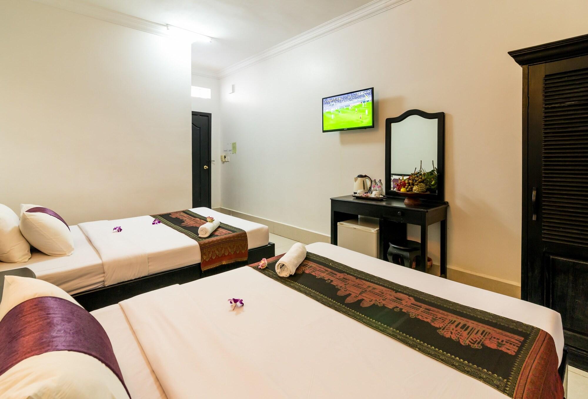The Unique Angkor Villa Siem Reap Bagian luar foto