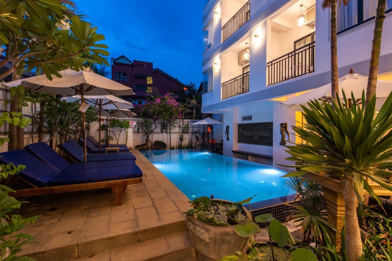The Unique Angkor Villa Siem Reap Bagian luar foto
